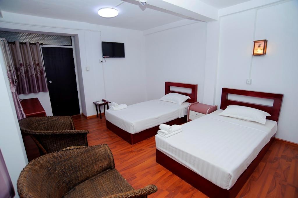 Agga Youth Hotel Yangon Zimmer foto